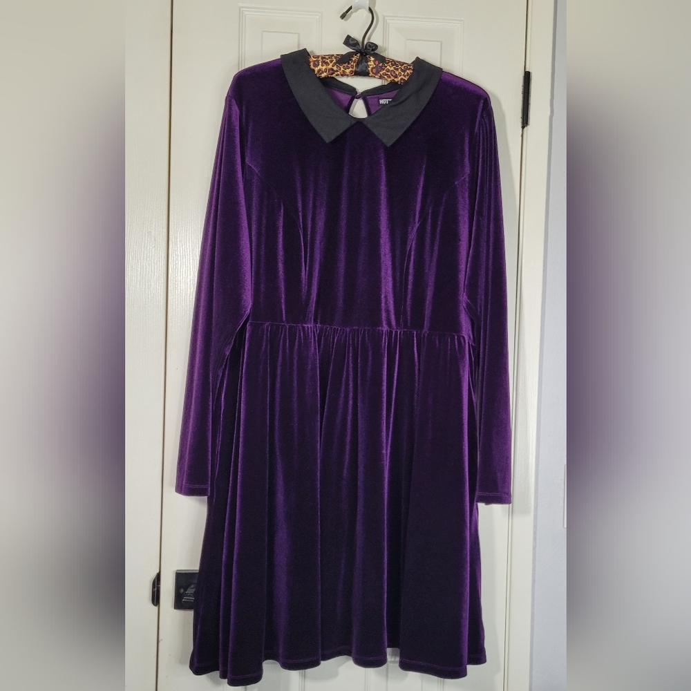 Purple Velvetty Long Sleeve Midi Dress w/Black Collar, Hot Topic 3X 💜🖤